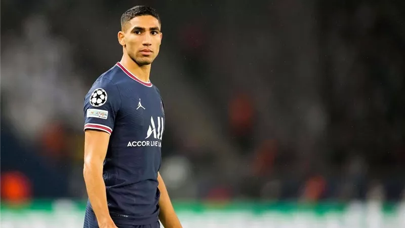 جماهير الاحتلال تهاجم حكيمي مجددا في كأس السوبر الفرنسي.. فيديو