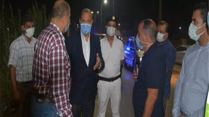 الهجان يتابع اعمال تطوير شارع فريد ندا ويوجه بالاصلاح الفورى للهبوط الأرضى ببنها