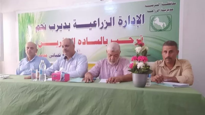 الشرقية تناقش مشكلات مزارعي الموالح فى ديرب نجم..صور