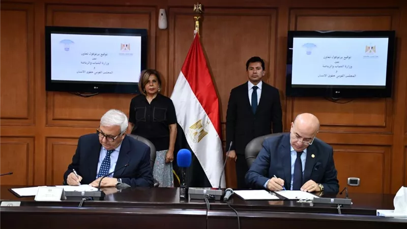 صبحى وخطاب يشهدان بروتوكول تعاون مشترك لنشر ثقافة حقوق الإنسان