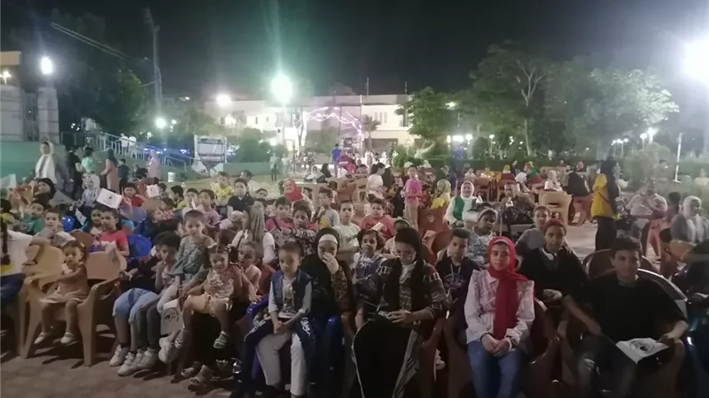 تحت عنوان 
