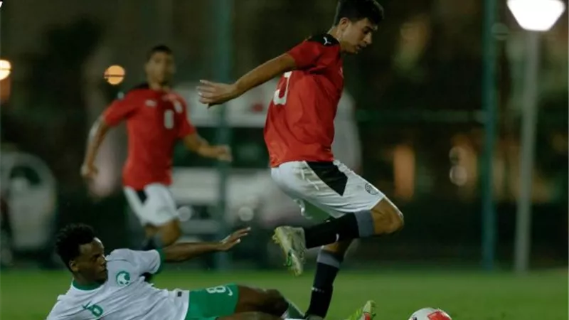 منتخب الناشئين يفوز على السعودية بهدف نظيف وديا ويؤدى مناسك العمرة