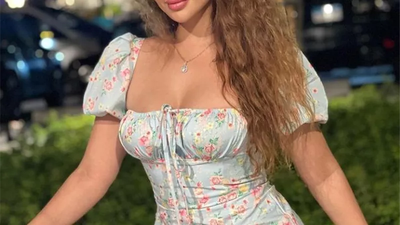 شاهد.. رانيا ملاح تثير إعجاب متابعيها بإطلالة أنثوية رقيقة .. صور