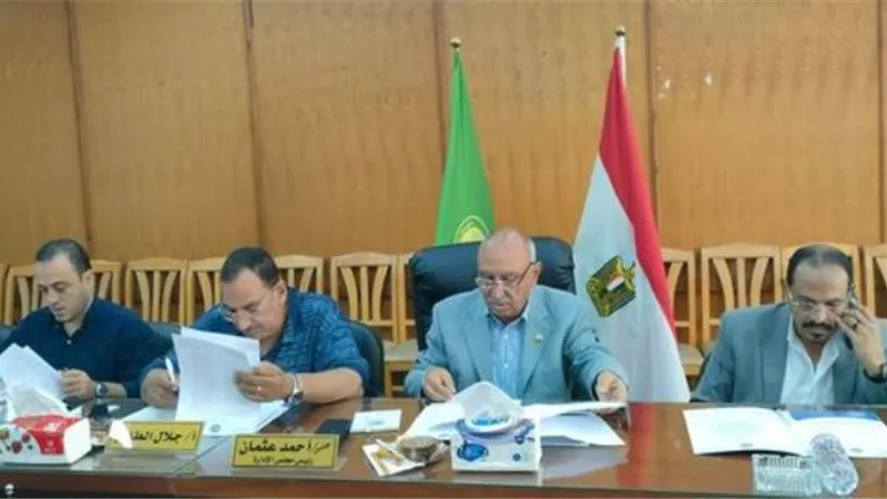 غرفة الإسماعيلية تستعد لإنطلاق معرض أهلا مدارس..صور