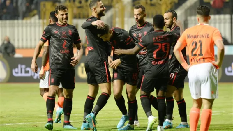 الأهلى يدخل معسكرا مغلقا عقب مواجهة فاركو فى الدورى