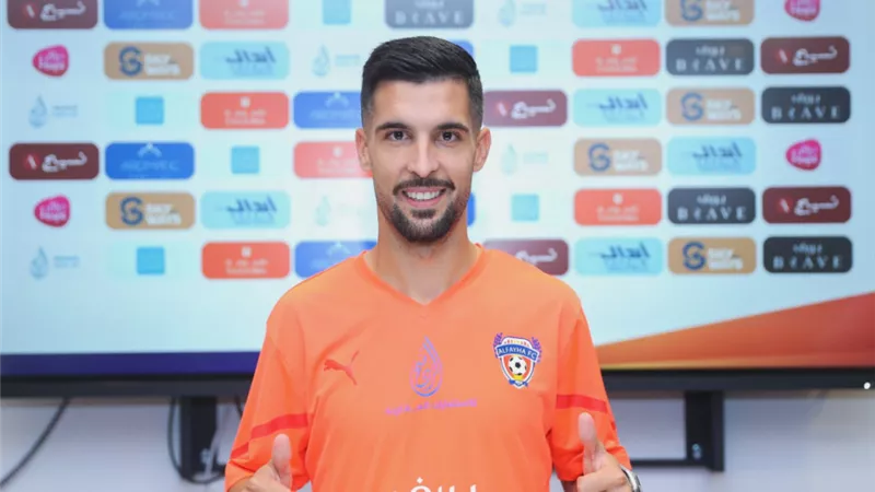من هو فيكتور رويز لاعب الفيحاء الجديد