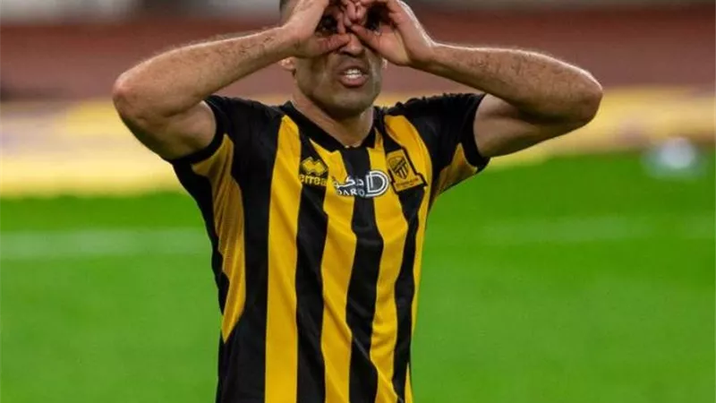 إيقاف لاعب اتحاد جدة 4 أشهر وتغريمه 300 ألف ريال