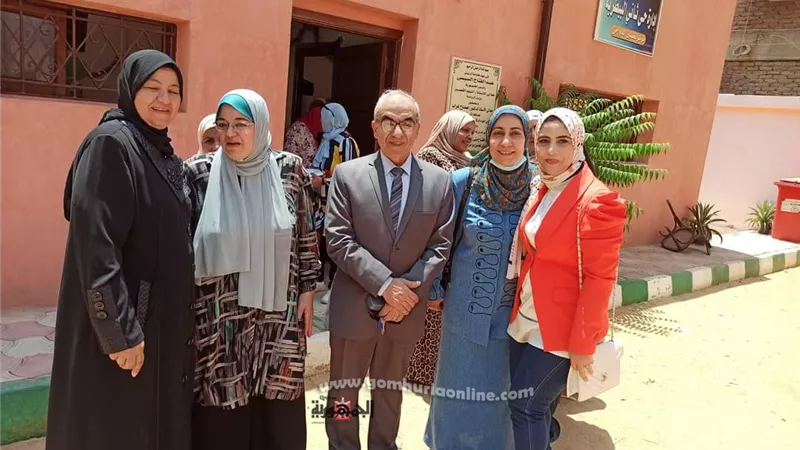 مديرية الطب البيطري بالشرقية تكرم الدكتورة ايمان فتحى بحى ثان البيطرية .. صور
