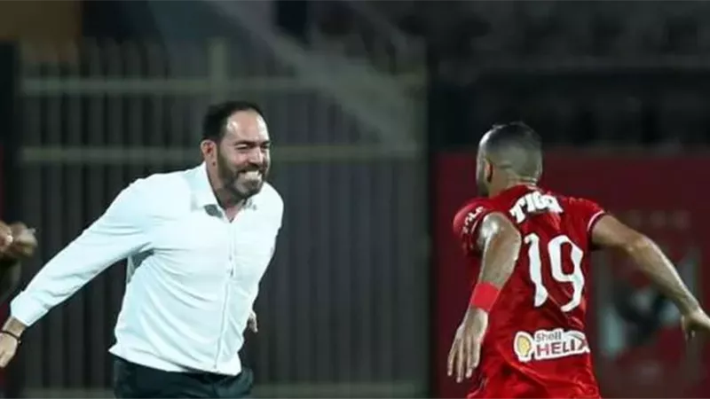 إعلامى شهير يكشف اسباب تراجع اداء الأهلى مع سواريش