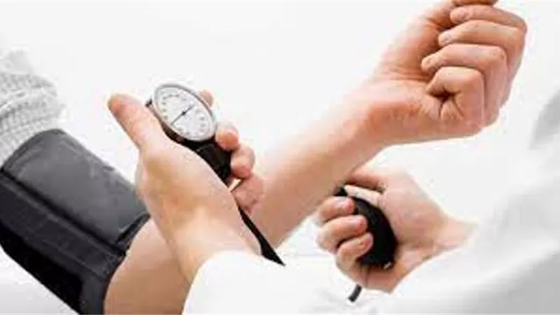 طبيبة توضح الإفراط باستهلاك الملح من عوامل الخطر المسببة لضغط الدم