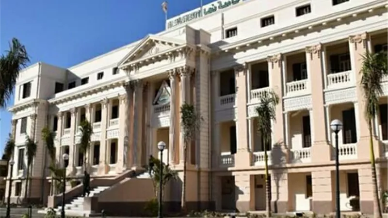 للتقليل من حوادث الطرق.. دراسة حديثة بجامعة بنها عن تطبيقات الملابس الذكية