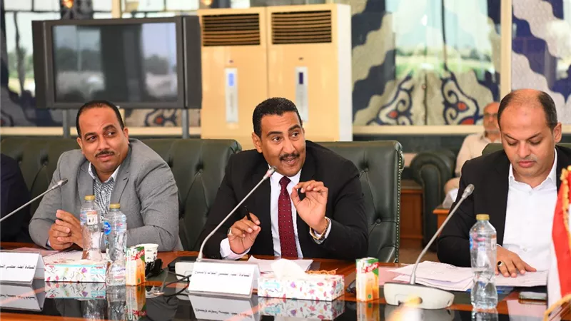 الداودى يلتقي أعضاء النواب والشيوخ لبحث مطالب أبناء المحافظة