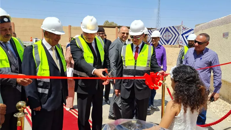 الداودى يفتتح اول محطة لإنتاج البيوجاز بمحافظة قنا