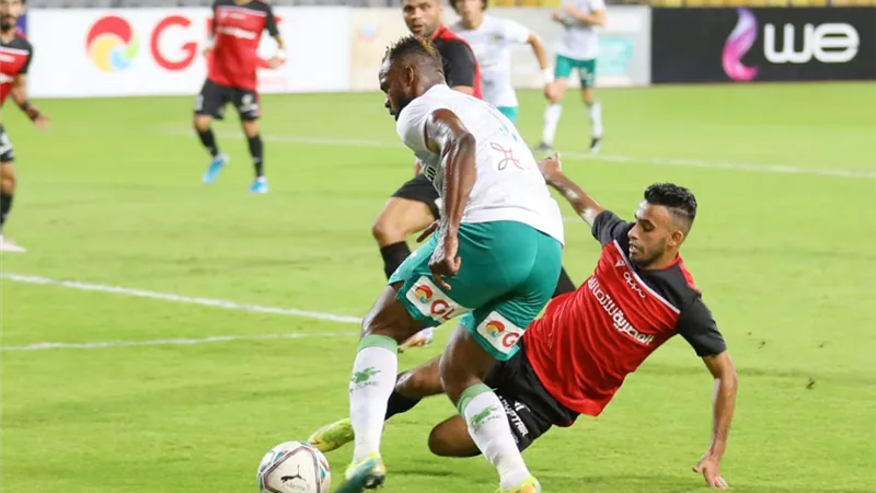 تعادل سلبى بين المصرى والطلائع فى الشوط الأول بالدورى