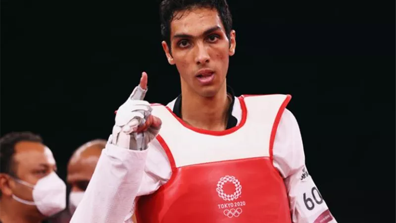 وزير الرياضة يهنئ سيف عيسى بطل منتخب مصر فى التايكوندو بعد تصدره التصنيف الأوليمبي