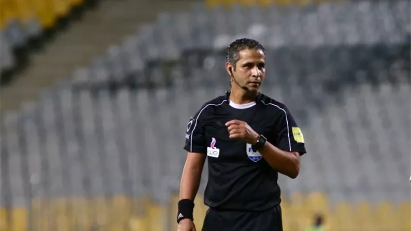 تعليق مهم من محمود عاشور بشأن الغاء هدف الأهلي أمام فاركو