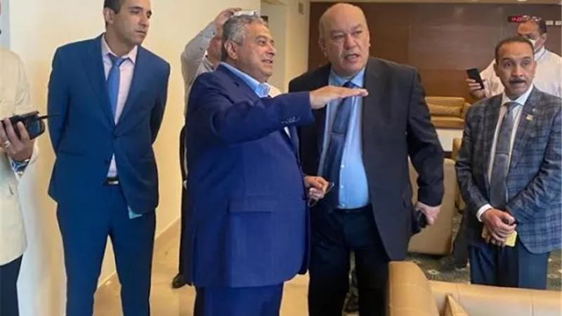 اللجنة العليا للتفتيش الأمني والبيئي تتفقد مطار القاهرة الدولى