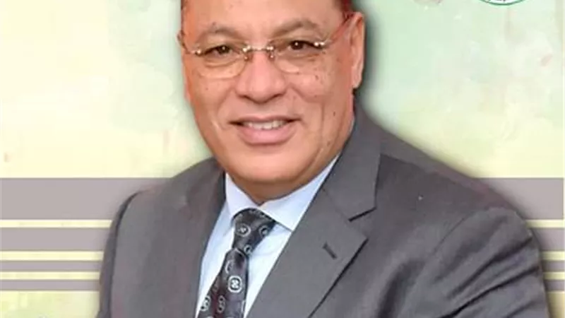 محافظ الشرقية يُهنئ أوائل الثانوية العامة من أبناء المحافظة