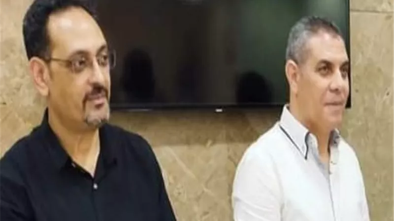 «قيادات التعليم بإدارة العبور» يهنئون الطالبة مريم محمد«سادس مكرر» على الجمهورية بالثانوية العامة