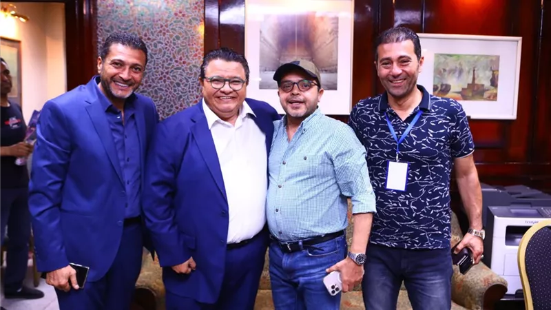محمد هنيدي في المهرجان القومي للمسرح المصري يشاهد عرض 