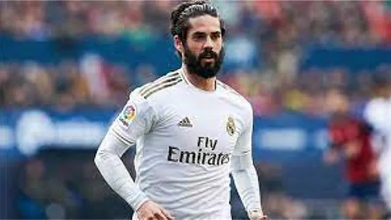 اشبيلية يعلن اتمام التعاقد مع نجم ريال مدريد
