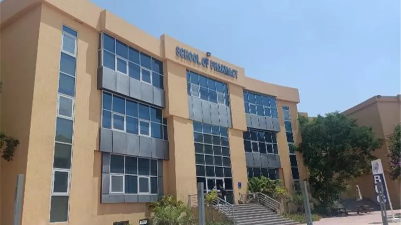 بيان هام من صيدلة جامعة بدر للطلاب الراغبين باللإلتحاق فى الكلية والقدامى.. الأرقام والصور