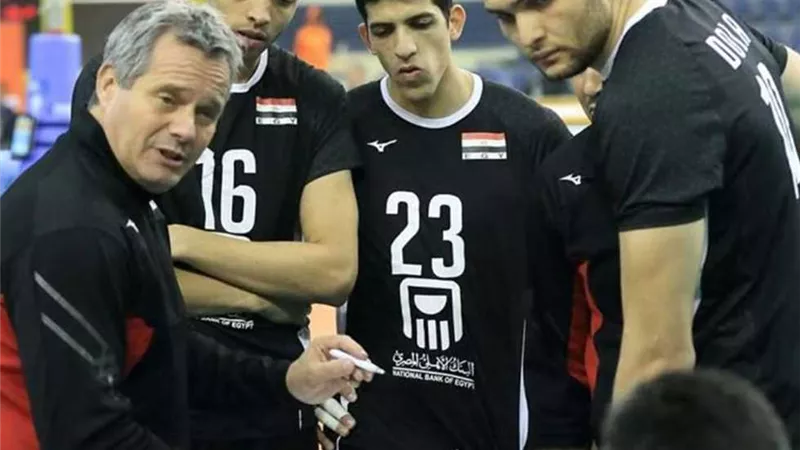مدرب منتخب الطائرة السابق: الاتحاد فعل كل شيء لإجباري على ضم نجل المدير التنفيذي