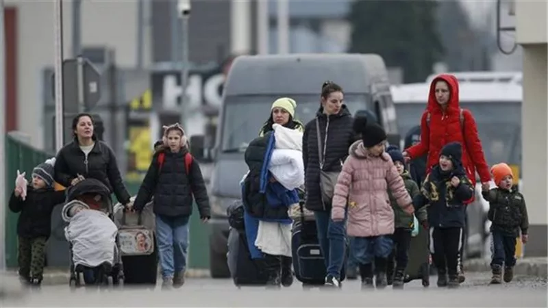 بولندا تستقبل 5 ملايين و348 ألف لاجئ من أوكرانيا منذ بدء العملية العسكرية