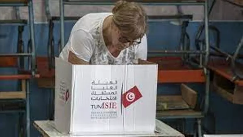 المحكمة الإدارية التونسية ترفض طعنا على نتائج الاستفتاء على الدستور شكلا