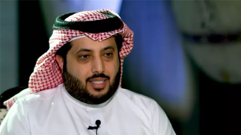 تركي آل الشيخ يفقد أعصابه خلال مباراة ألميريا والهلال ..فيديو