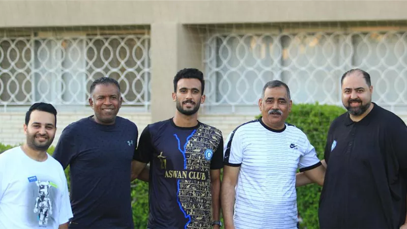 الصفقة السابعة.. أسوان يضم محمد شيكا مهاجم منتخب الشباب السابق