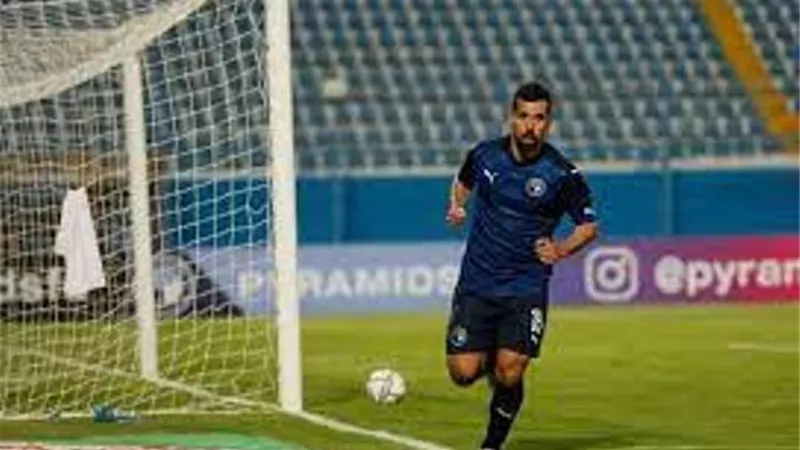 عبد الله السعيد يغيب عن قائمة بيراميدز لمواجهة غزل المحلة