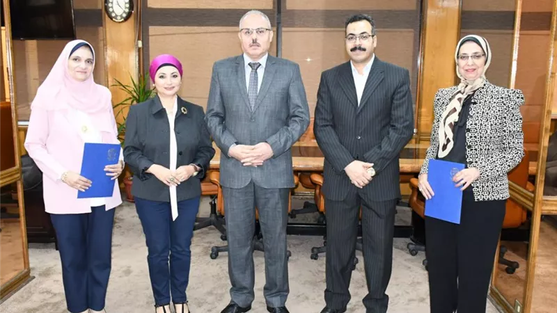 وكلاء جدد لكلية التجارة بجامعة القناة