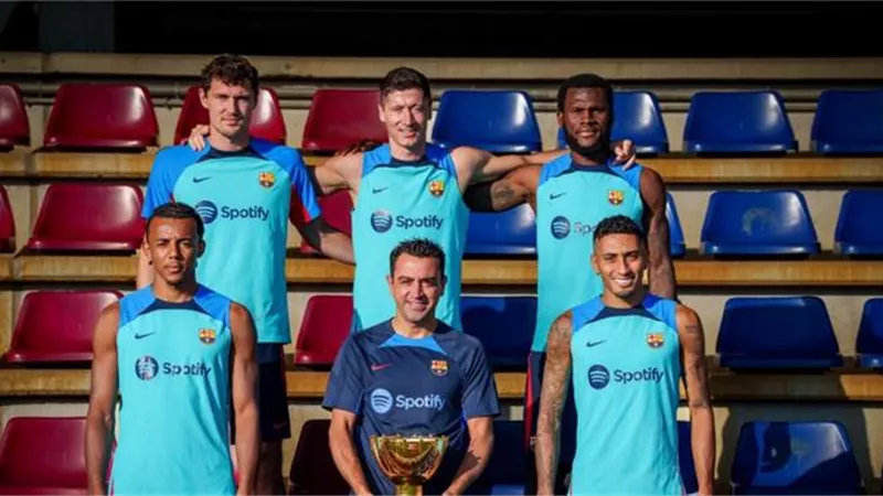 صفقات برشلونة الجديدة مهددة بعدم المشاركة فى أولى مباريات الدورى