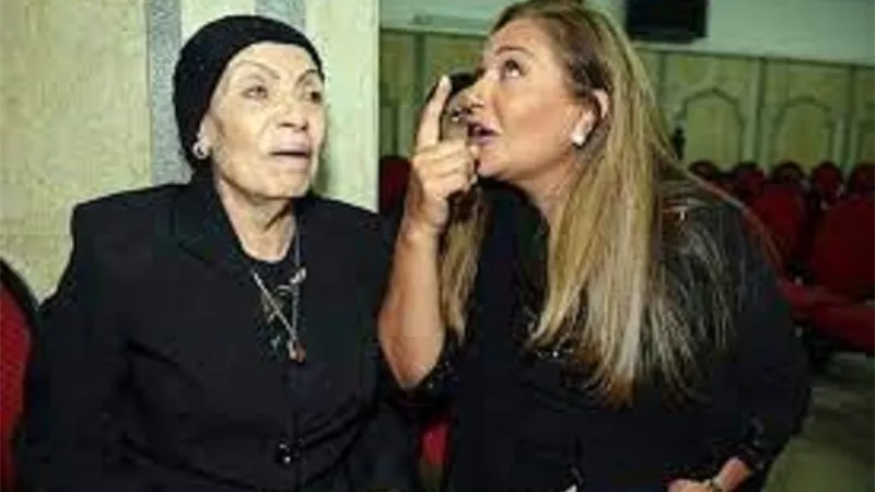 ليلى علوى تنعى رحيل رجاء حسين 