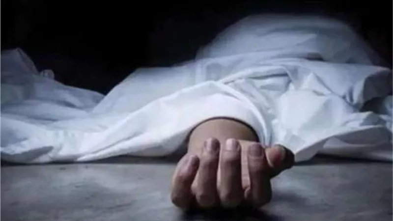 بعد اكتشاف حملها في بنت للمرة الرابعة.. انتحار ربة منزل في الدقهلية بحبه الغلة السامة