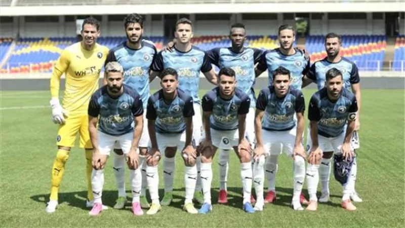 بيراميدز يُتمسك بـ