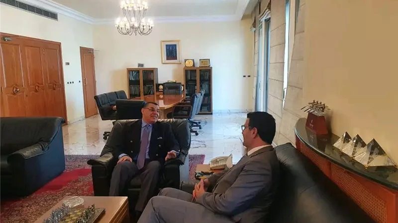 سفير مصر بلبنان يبحث مع وزير الزراعة سبل تطوير التعاون الثنائى بين البلدين