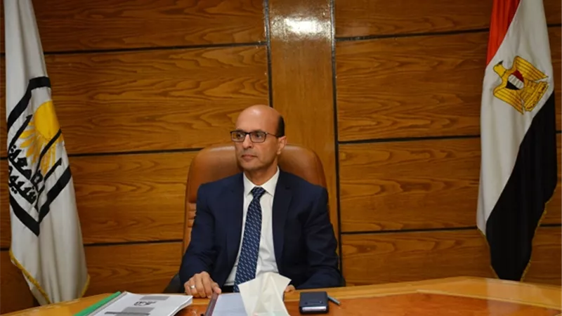 رئيس جامعة أسيوط يهنئ عميد كلية التربية الرياضية الأسبق لإختياره عضواً بمجلس إدارة الإتحاد الرياضي المصري