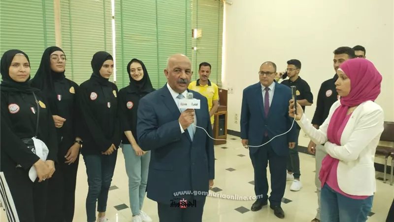 نائب رئيس جامعة الزقازيق يتفقد مكتب التنسيق الإلكترونى بأول أيام تنسيق للثانوية