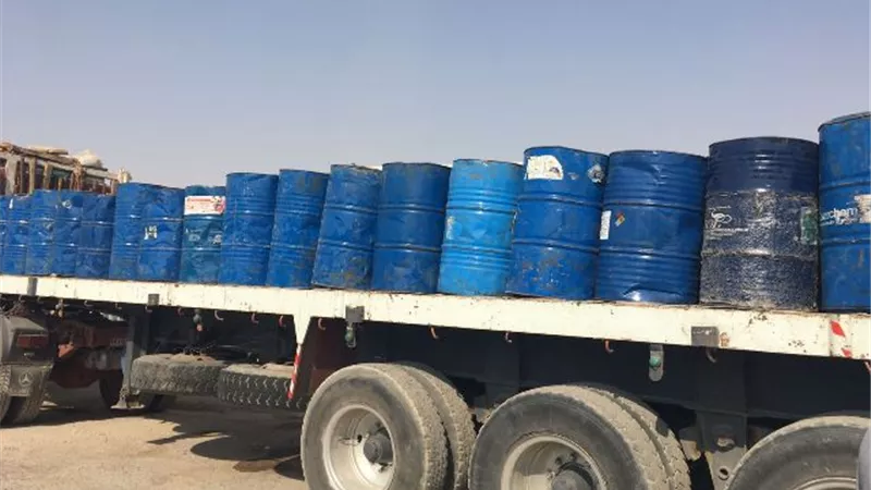 البترول والجمارك يسلمان ٤ حاويات من المخلفات البترولية للتخلص الآمن منها