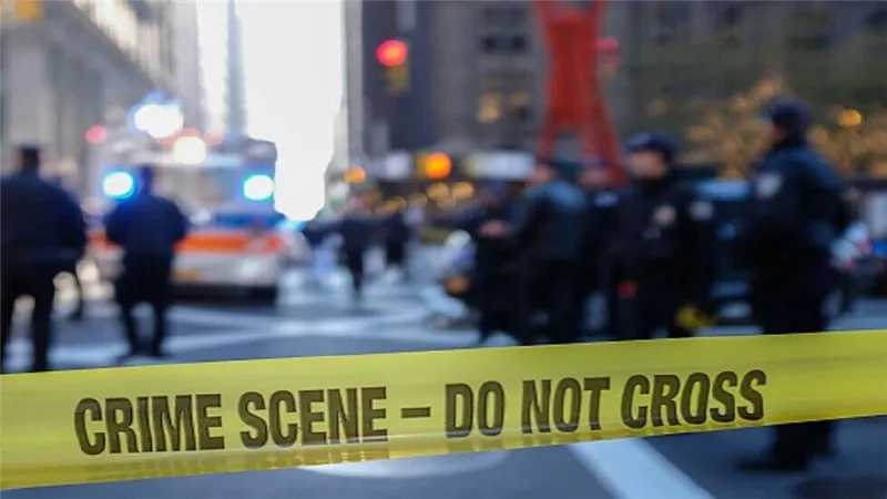 مسلح يتمكن من الفرار بعد مهاجمته مبنى FBI في ولاية أوهايو الأمريكية