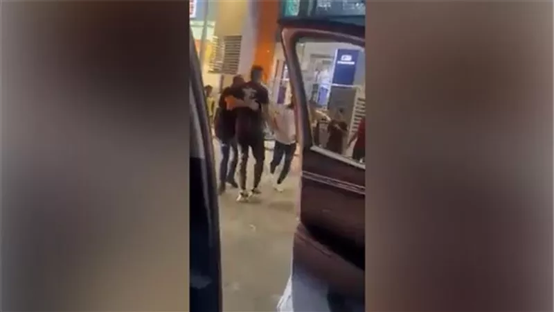 صور .. تعليق نارى من شوبير على مشاجرة ياسر إبراهيم مع أحد المشجعين