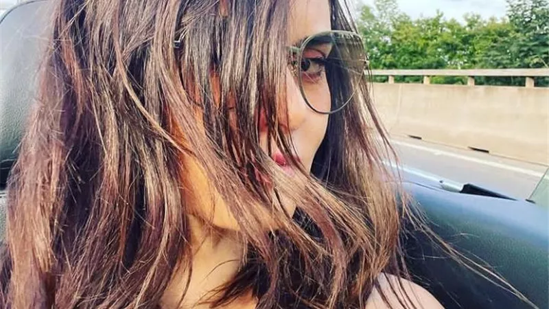 رشا مهدى تشارك جمهورها إطلالة جذابة فى عيد ميلادها .. شاهد