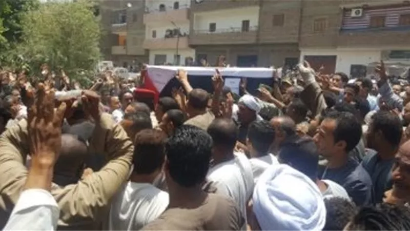 تشيع جنازة 3 شباب ببنى سويف لقوا مصرعهم فى حادث بالطريق الإقليمى