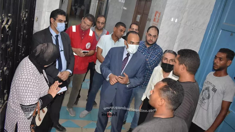 مصرع واصابة ٢٧ بينهم ١٣ طفلا فى انقلاب ميكروباص بطريق الصعيد .. صور