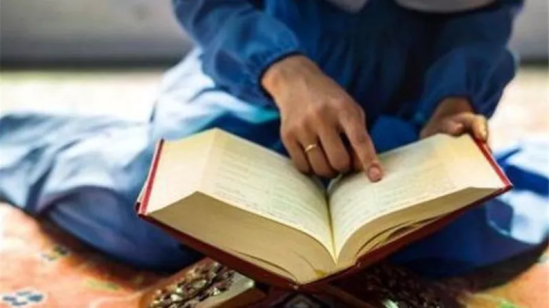 القرآن الكريم خير شفيع..وهذه ضوابط عدم هجره
