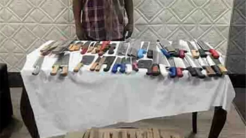 ضبط ورشة لتصنيع الأسلحة البيضاء بحدائق القبة