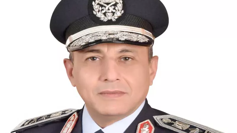 قائد القوات الجوية المصرية وزيرًا الطيران المدني.. السيرة الذاتية للفريق محمد عباس حلمى