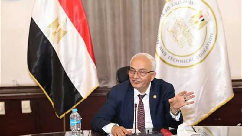 وزير التعليم الجديد : حل مشاكل المعلمين من أولوياتنا..ولاتعديل في منظومة امتحانات الثانوية